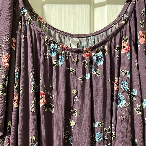 Women's Smocked Peasant Top - Picture 4 of 7